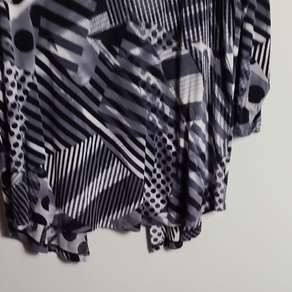 LYNN RITCHIE SILVER Black & White Abstract Patterned Blouse Button Up Size Small - Picture 11 of 13
